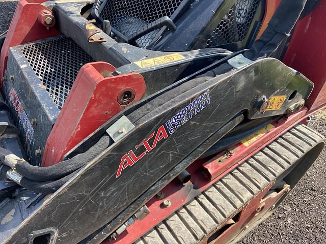 Image of Toro Dingo TX1300 equipment image 3