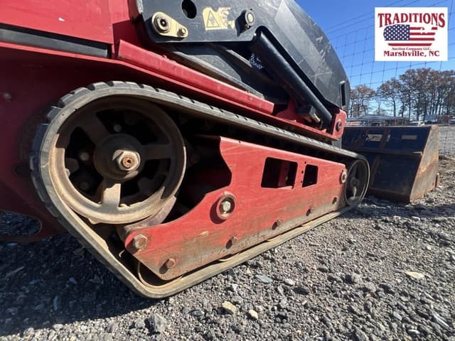 Image of Toro Dingo TX-1000 equipment image 2