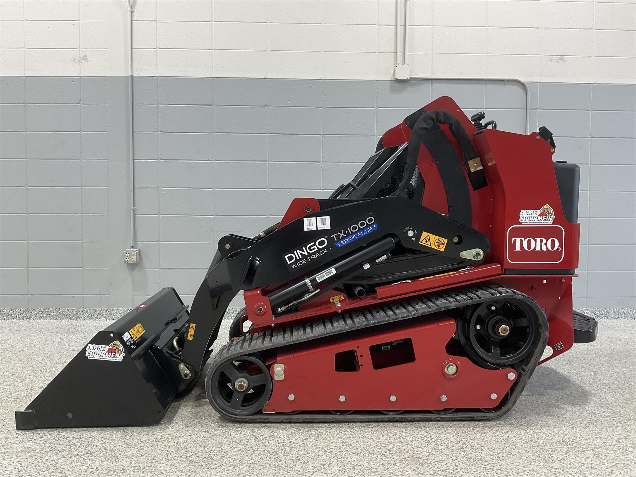 Toro  Dingo TX-1000 Equipment Image0