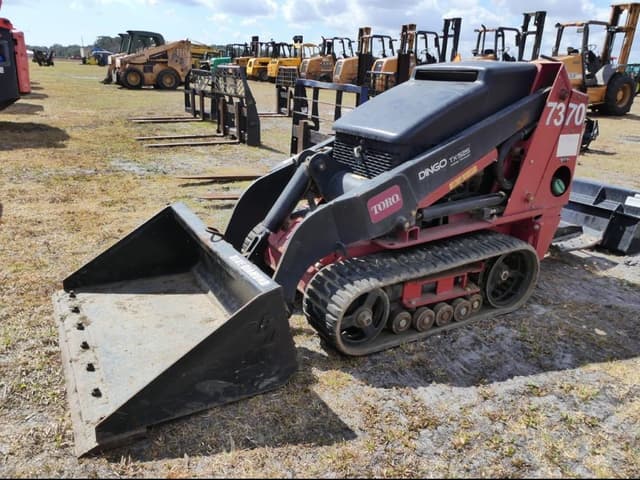 Image of Toro Dingo TX525 equipment image 1