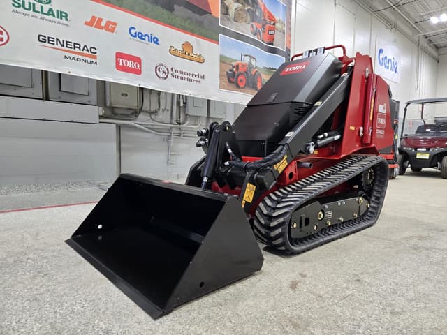 Image of Toro Dingo TX700 equipment image 2