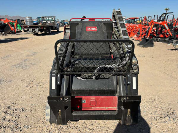 Image of Toro Dingo TXL2000 equipment image 2