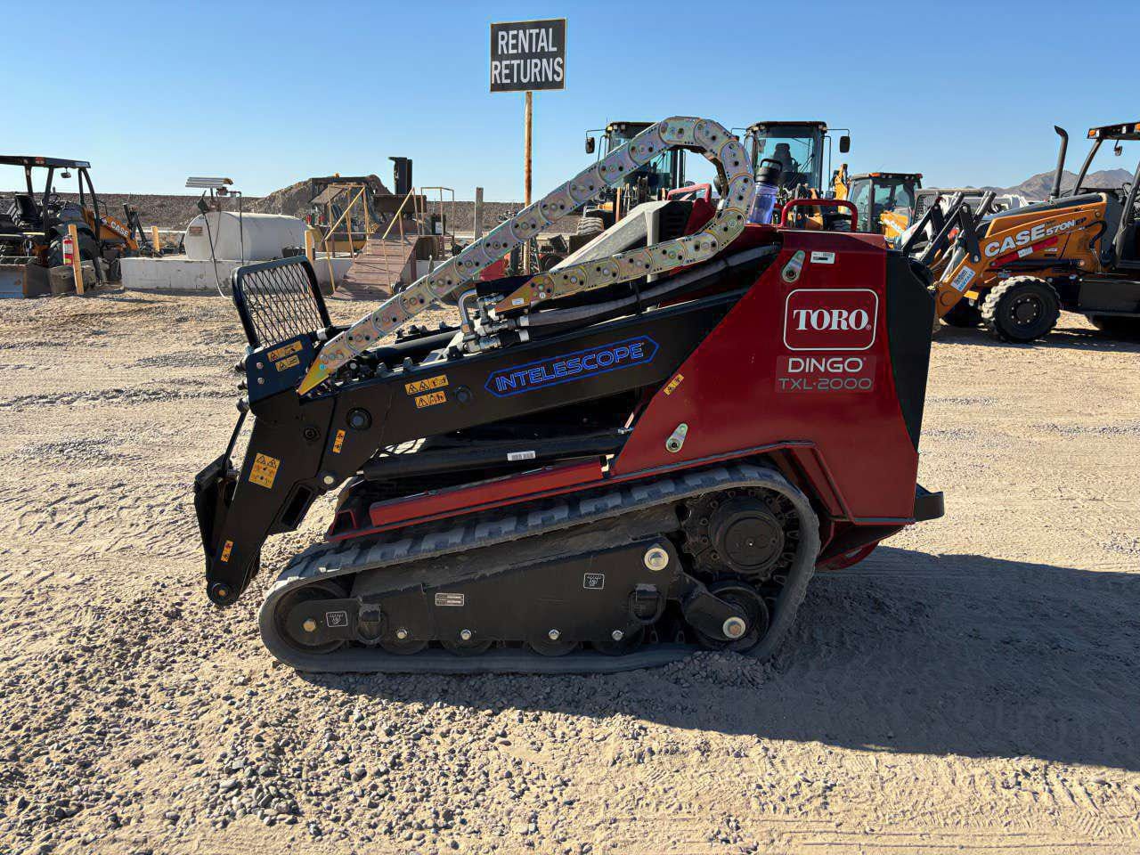 Toro Dingo TXL2000 Equipment Image0