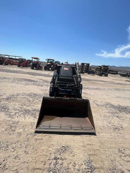 Image of Toro Dingo TXL2000 equipment image 2