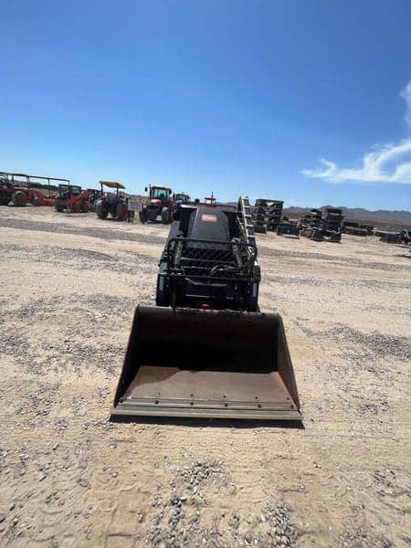 Image of Toro Dingo TXL2000 equipment image 2