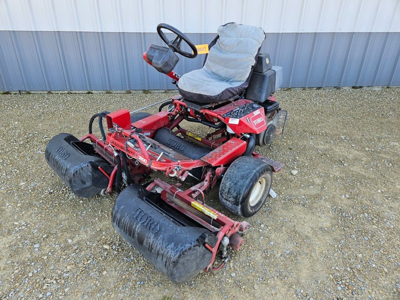 Toro Greensmaster 3100 Equipment Image0