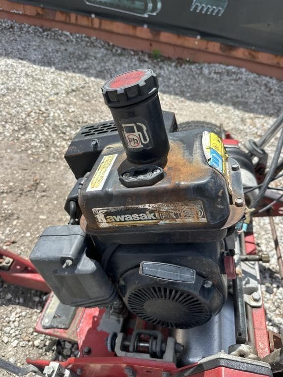 Image of Toro Greensmaster 1000 equipment image 3