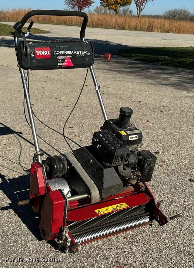 Image of Toro Greensmaster 1000 equipment image 2