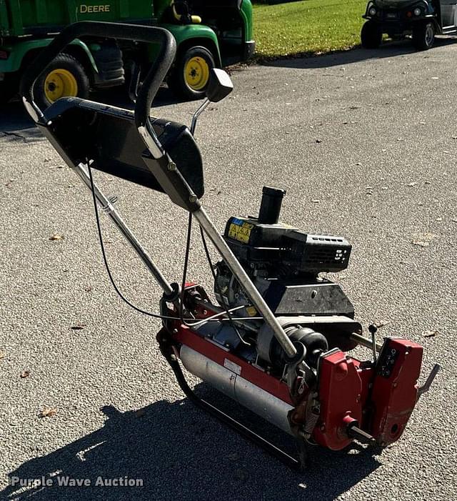 Image of Toro Greensmaster 1000 equipment image 4