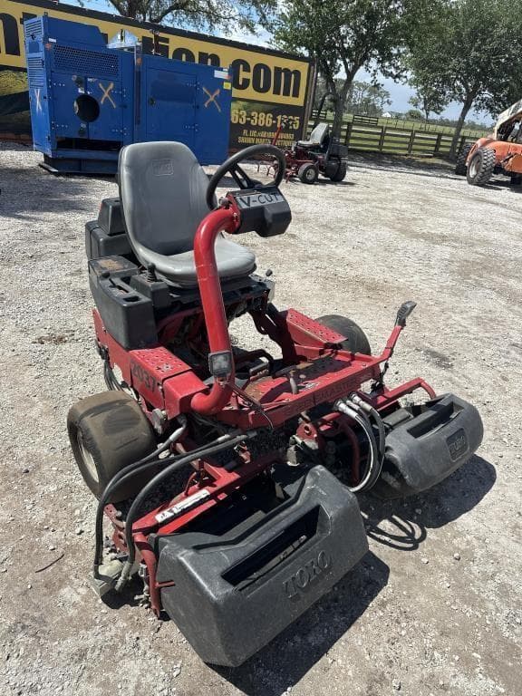 Image of Toro Greensmaster 3150 equipment image 4