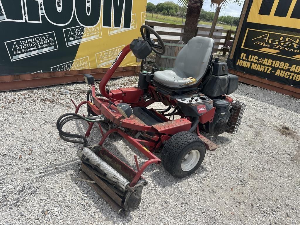 Toro Greensmaster 3150 Equipment Image0
