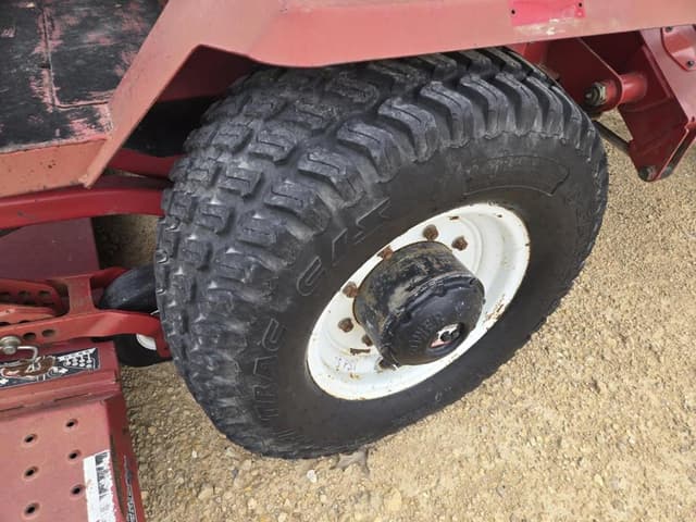 Image of Toro Groundsmaster 580D equipment image 3