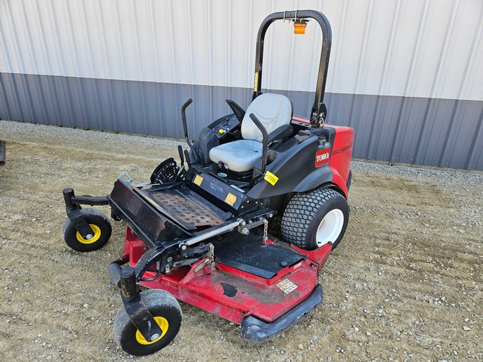 Toro GroundsMaster 7200 Equipment Image0
