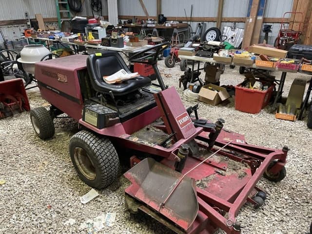 Image of Toro Groundsmaster 220-D equipment image 1