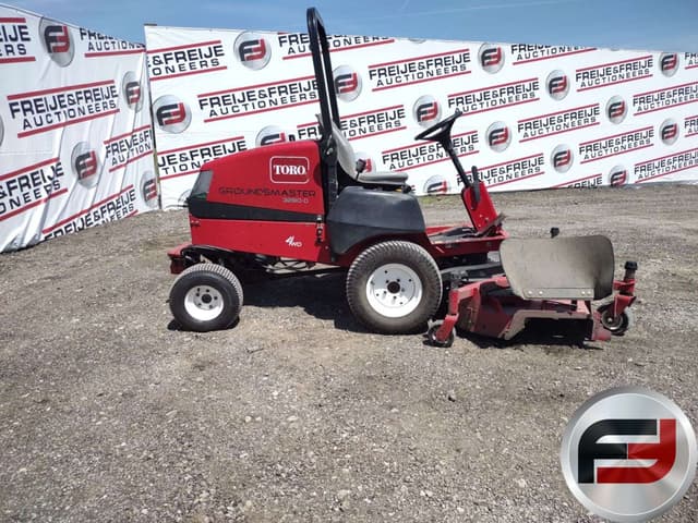 Image of Toro Groundsmaster 3280-D equipment image 3