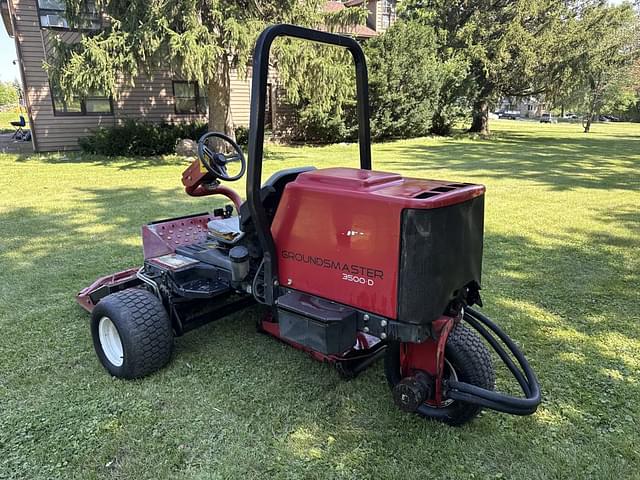 Image of Toro Groundsmaster 3500D equipment image 2