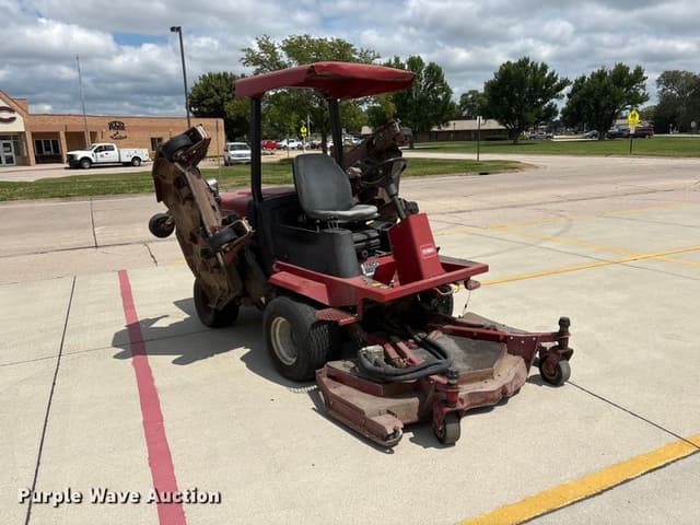 Image of Toro Groundsmaster 4000D equipment image 2