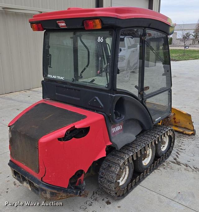 Image of Toro Groundsmaster 7210 equipment image 4