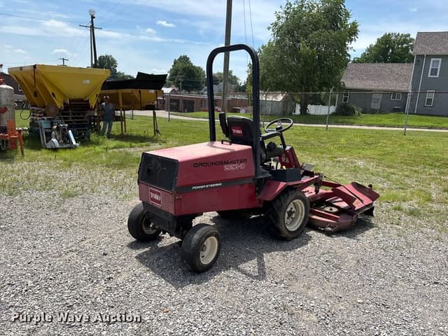 Image of Toro Groundsmaster 223-D equipment image 4