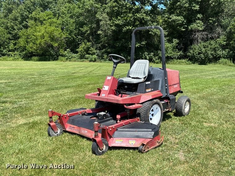 Toro Groundsmaster 3000-D Equipment Image0
