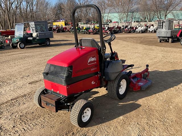 Image of Toro Groundsmaster 3280-D equipment image 4