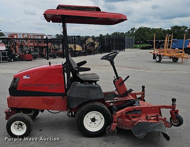 Image of Toro Groundsmaster 3280-D equipment image 4