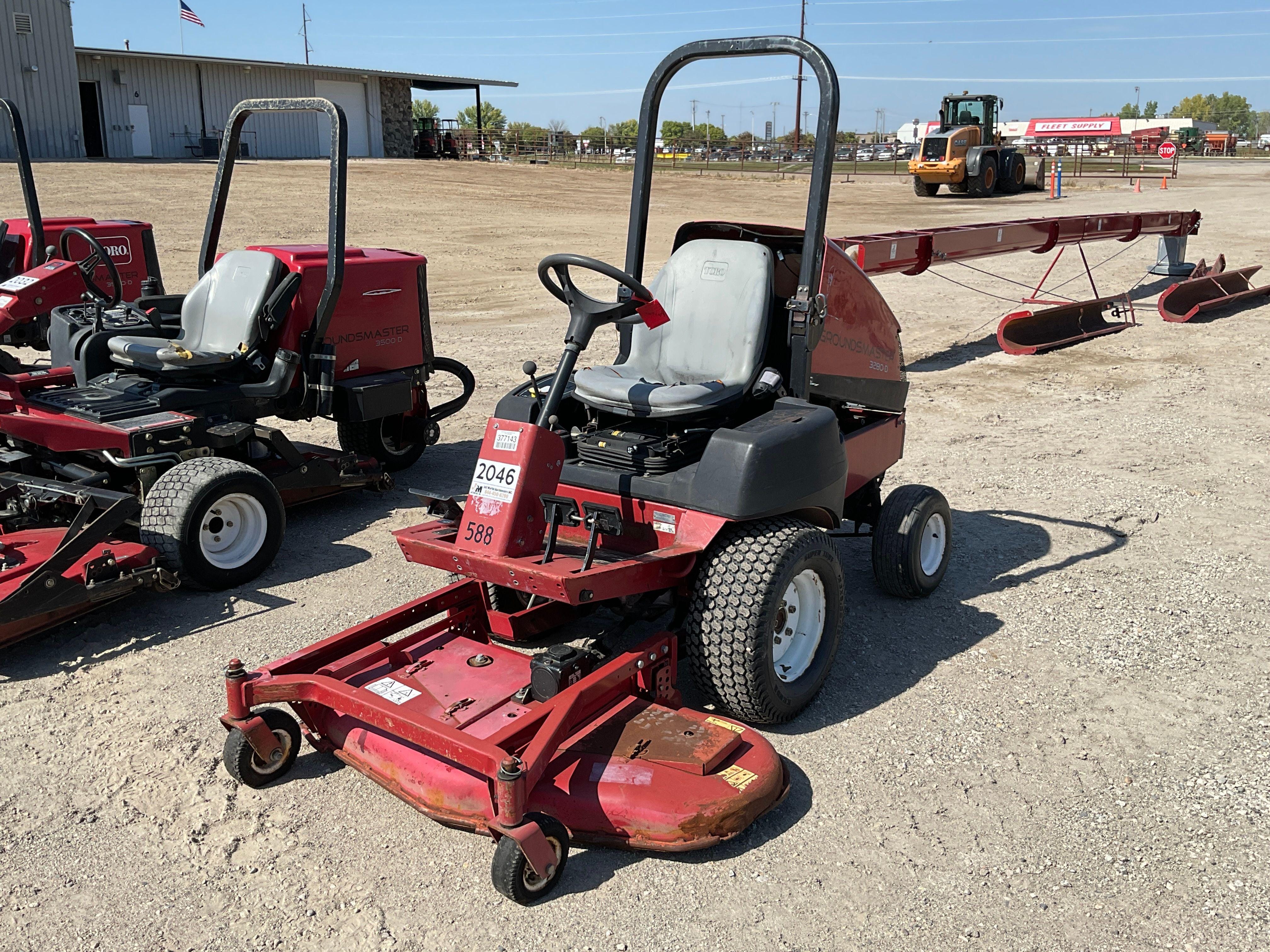Main image Toro Groundsmaster 3280-D