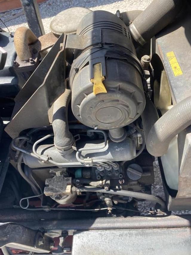 Image of Toro Groundsmaster 3500D equipment image 3