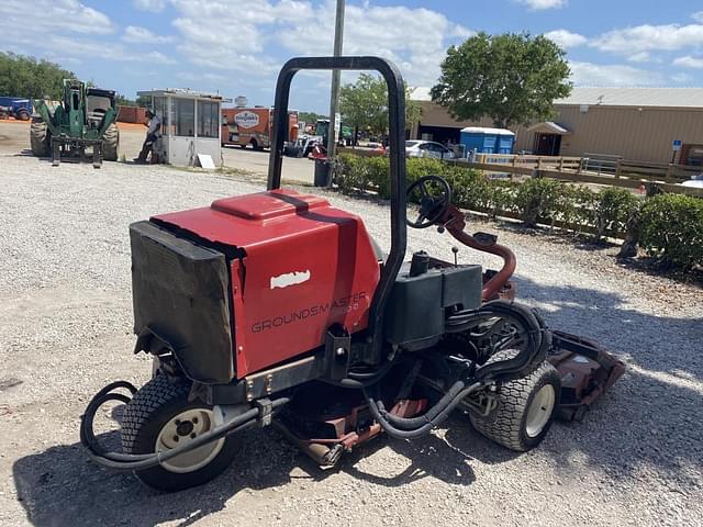 Image of Toro Groundsmaster 3500D equipment image 2