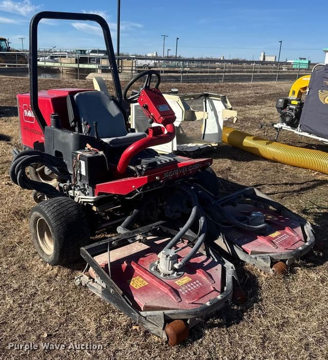 Image of Toro Groundsmaster 3500D equipment image 2