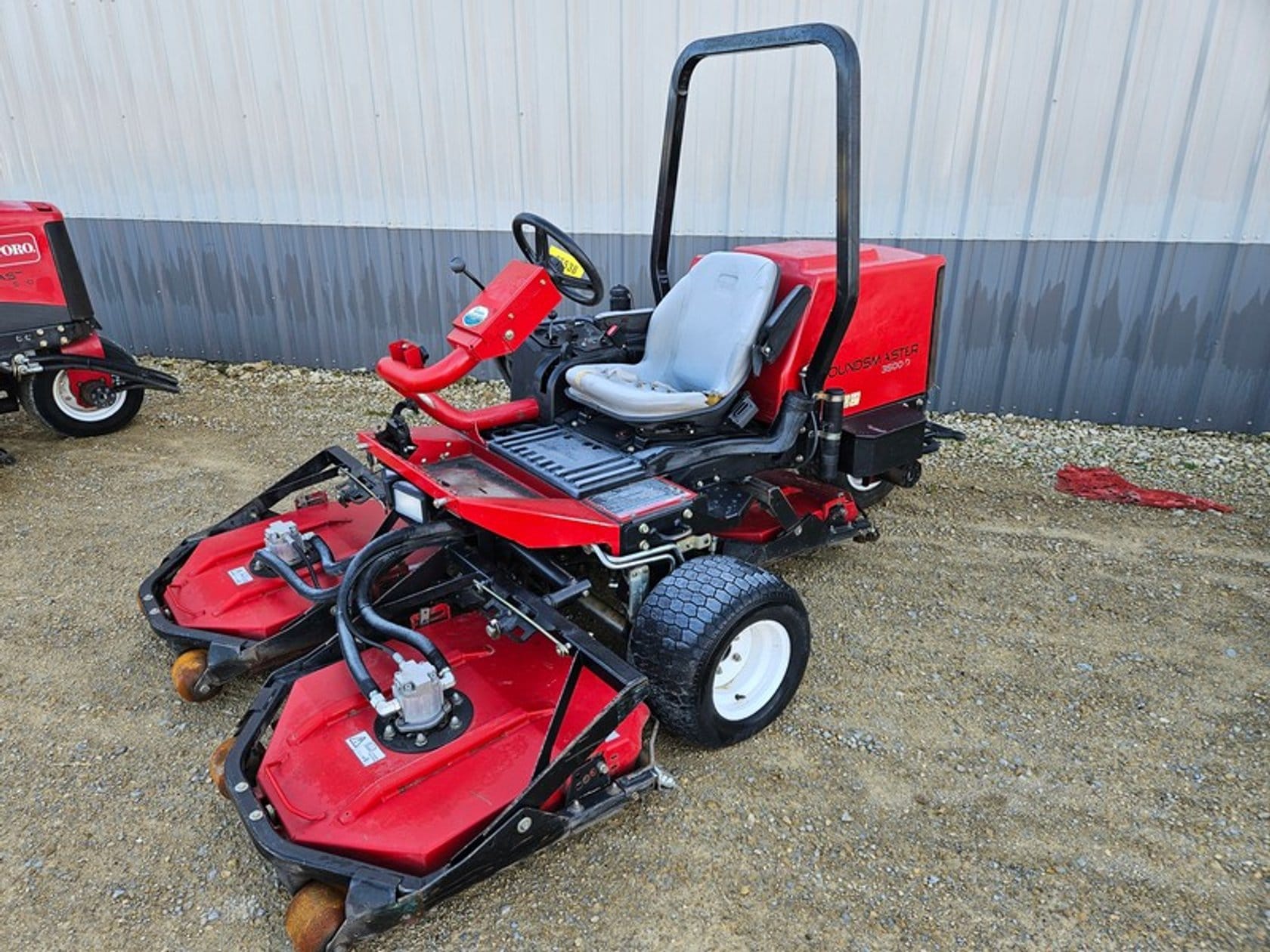 Toro Groundsmaster 3500D Equipment Image0