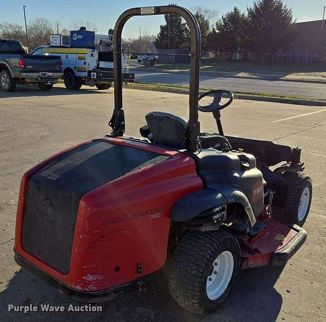 Image of Toro Groundsmaster 360 equipment image 4