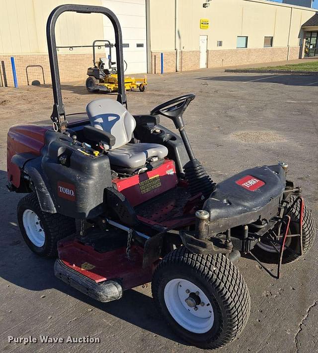 Image of Toro Groundsmaster 360 equipment image 2