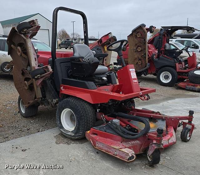 Image of Toro Groundsmaster 4000D equipment image 2