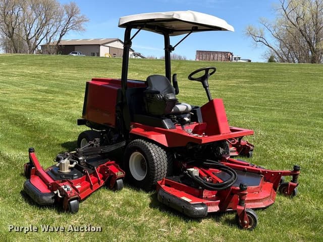 Image of Toro Groundsmaster 4000D equipment image 2