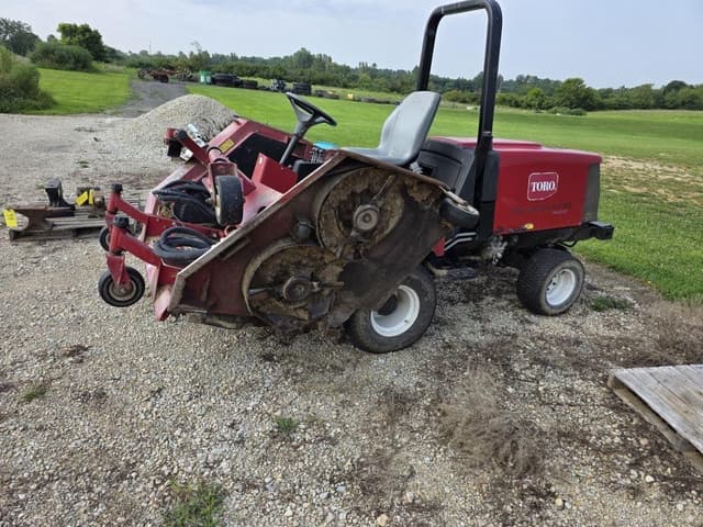 Image of Toro Groundsmaster 4100-D equipment image 1
