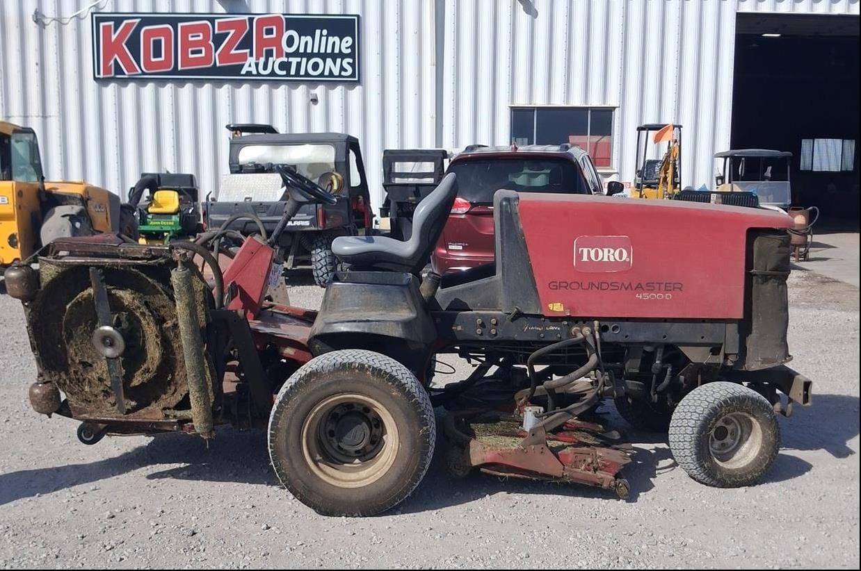 Toro Groundsmaster 4500D Equipment Image0