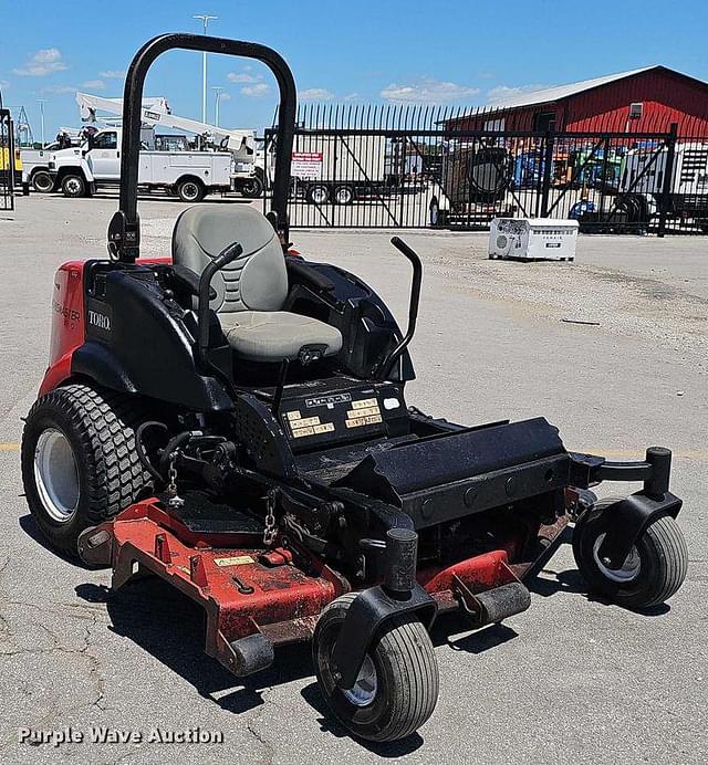 Image of Toro GroundsMaster 7200 equipment image 2