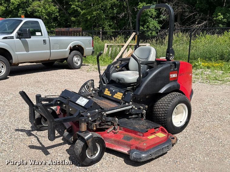 Toro GroundsMaster 7200 Equipment Image0