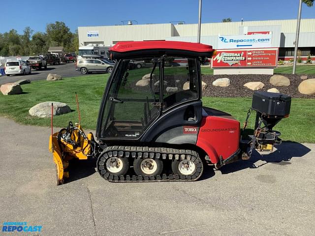 Image of Toro Groundsmaster 7210 equipment image 1