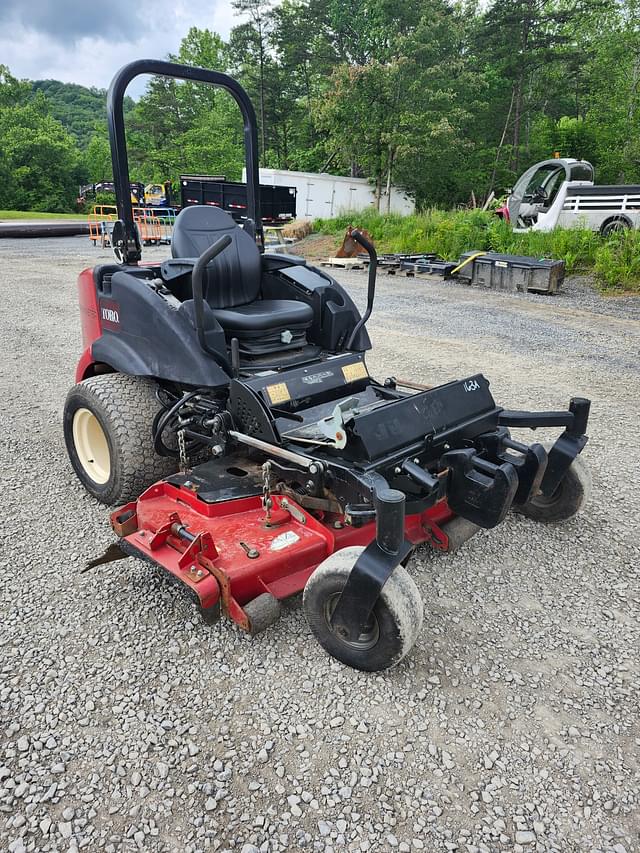 Image of Toro Groundsmaster 7210 equipment image 1