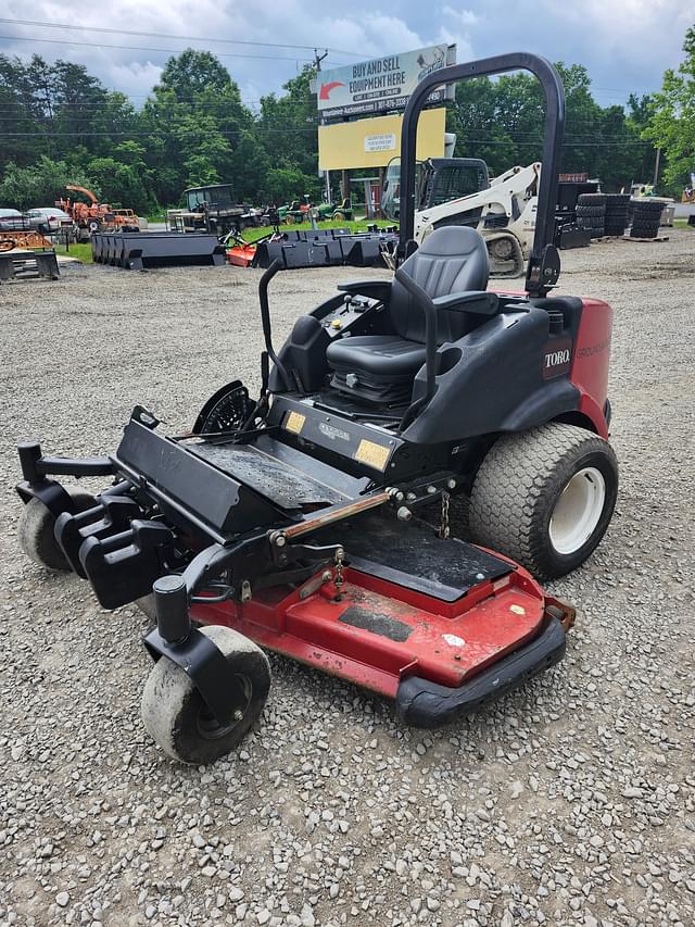 Image of Toro Groundsmaster 7210 equipment image 3
