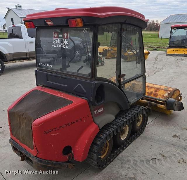 Image of Toro Groundsmaster 7210 equipment image 4