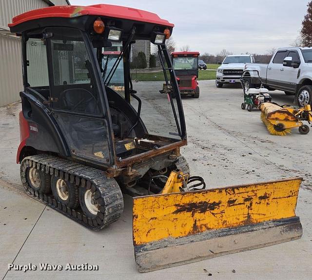 Image of Toro Groundsmaster 7210 equipment image 2