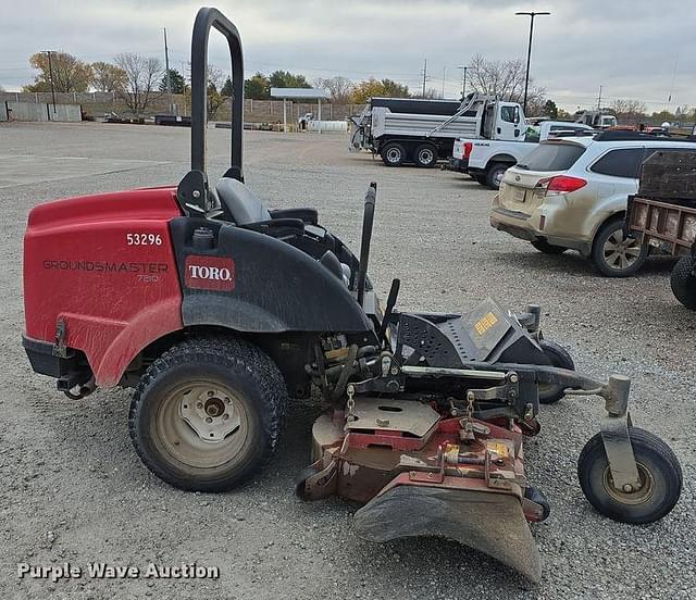 Image of Toro Groundsmaster 7210 equipment image 3