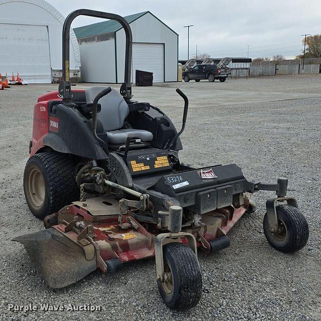 Image of Toro Groundsmaster 7210 equipment image 2