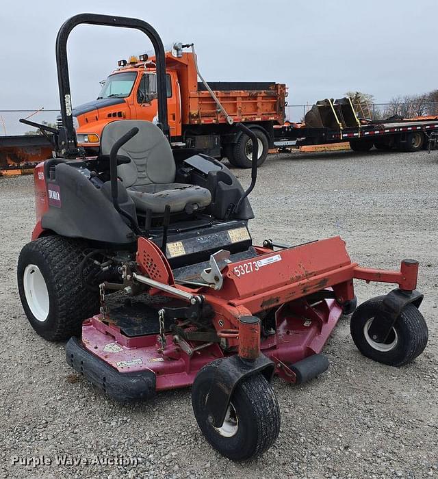 Image of Toro Groundsmaster 7210 equipment image 2