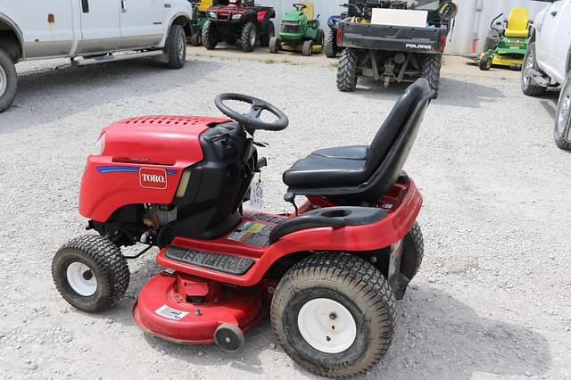 Image of Toro LX425 equipment image 3