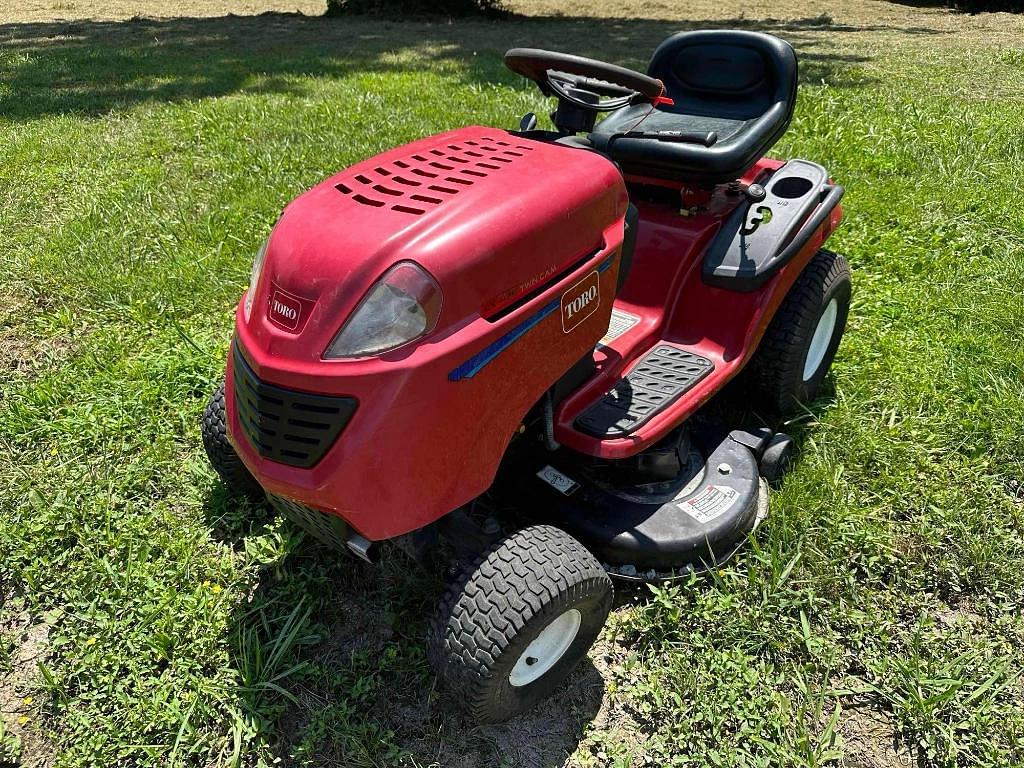 Image of Toro LX425 Primary image