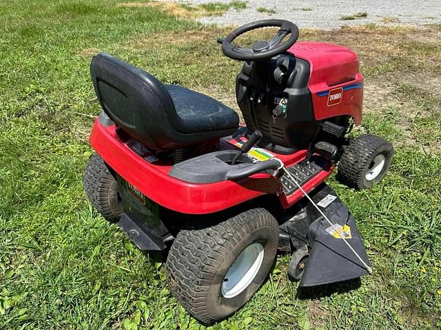 Image of Toro LX425 equipment image 4